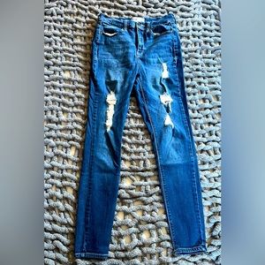 Stretchy ripped jeans